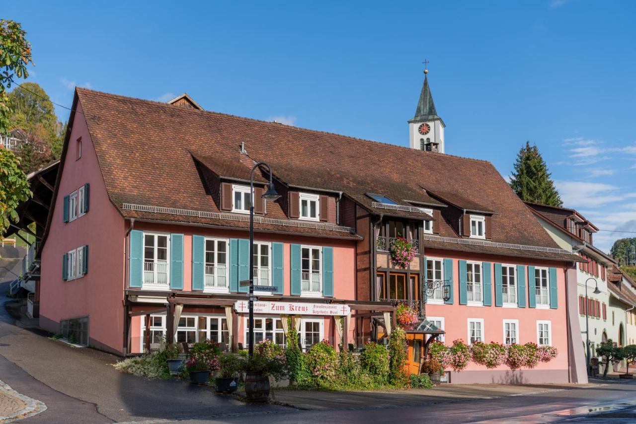 Gasthaus-Pension Zum Kreuz Stuhlingen Exterior foto